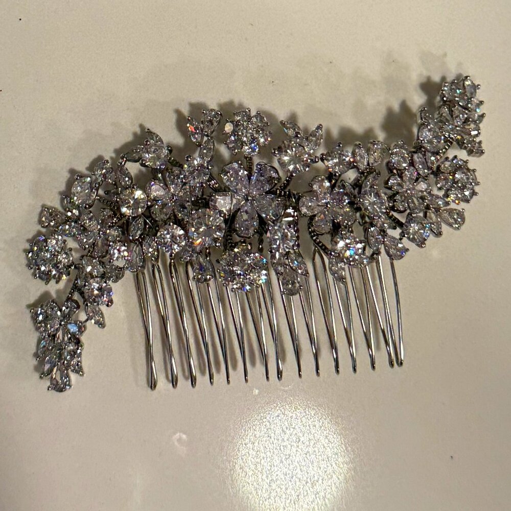 Castle Couture Bridal Hair Comb